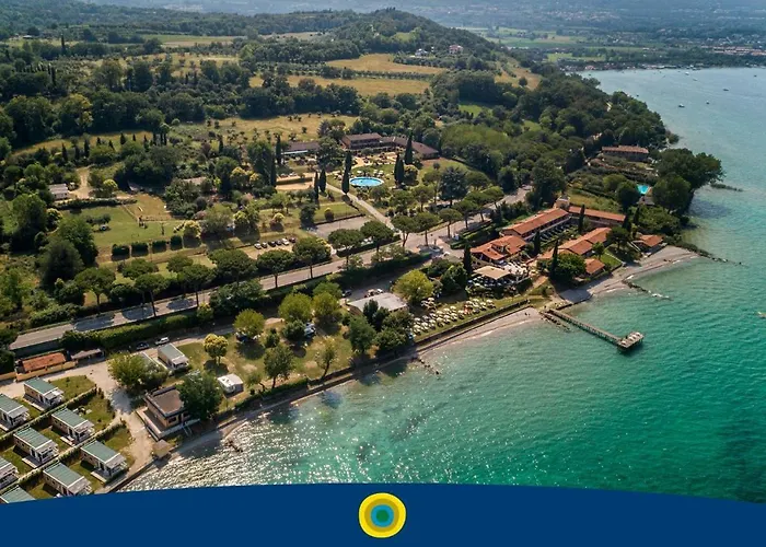 Desenzano Lake VillageAlbergo